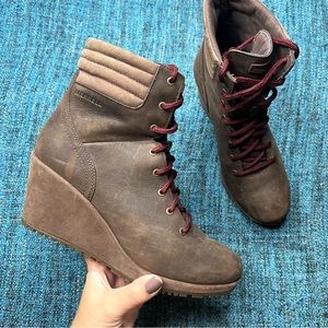 Merrell Tremblant Leather Wedge Boots in Espresso Brown Waterproof
